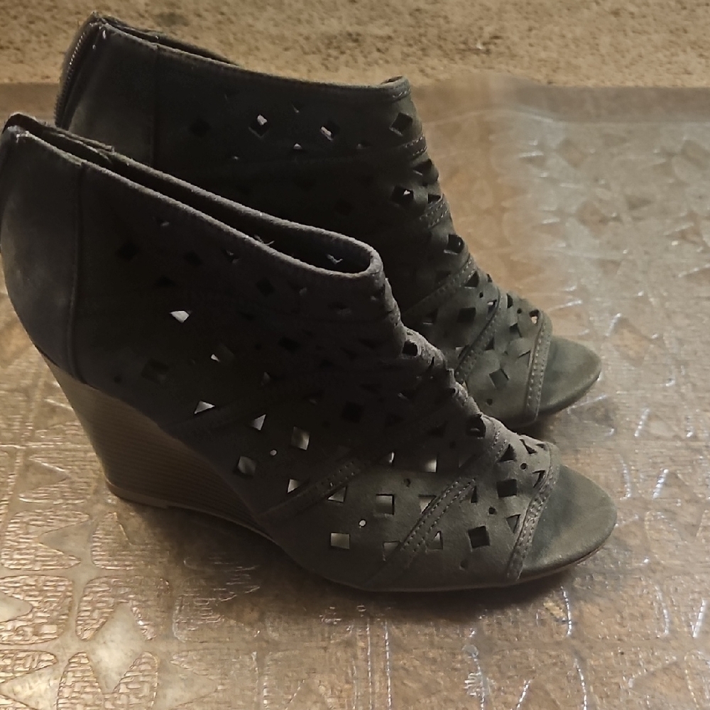 Dollhouse Black Wedge Peep-Toe Booties
